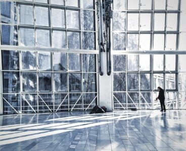 آینه کاری دیواری